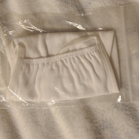 New Unopened Crooks and Castles mask - Picture 2 of 2